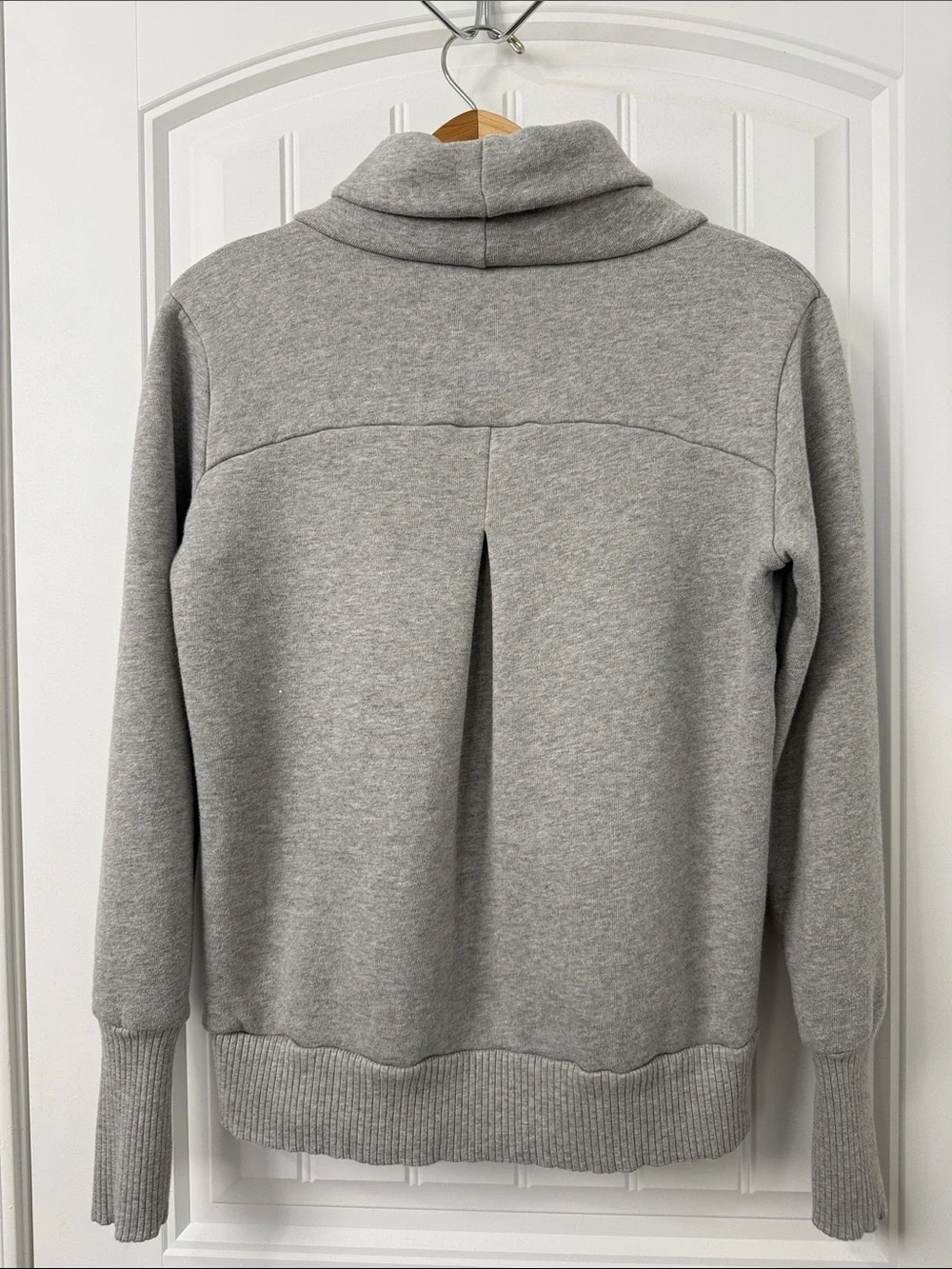 ALO Yoga Mock Neck Hazy Long Pullover Size Small